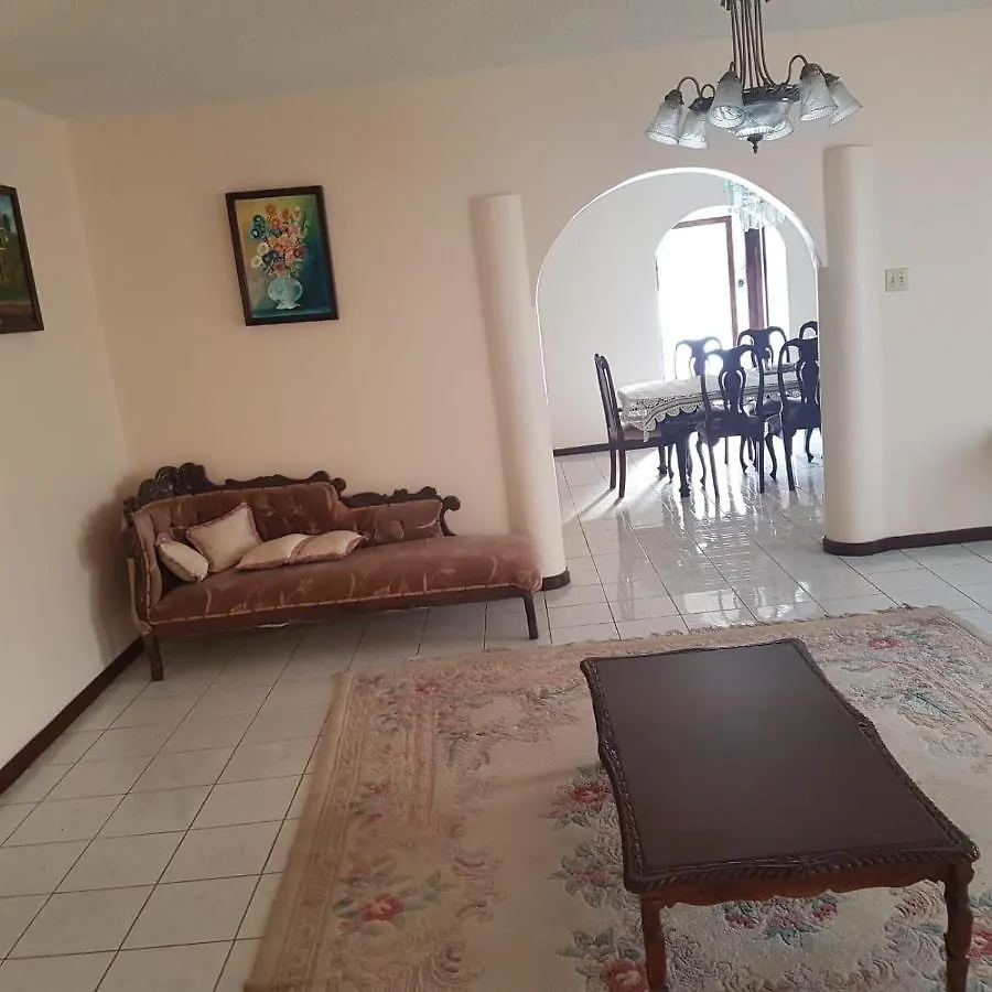 Homestay Suiteville In Mandeville